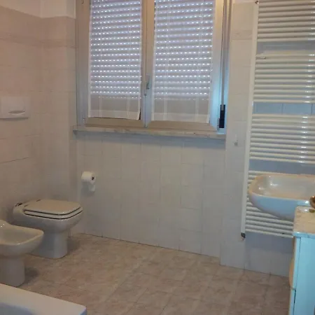 - Luminoso Con Box Prvato Apartment Bergamo